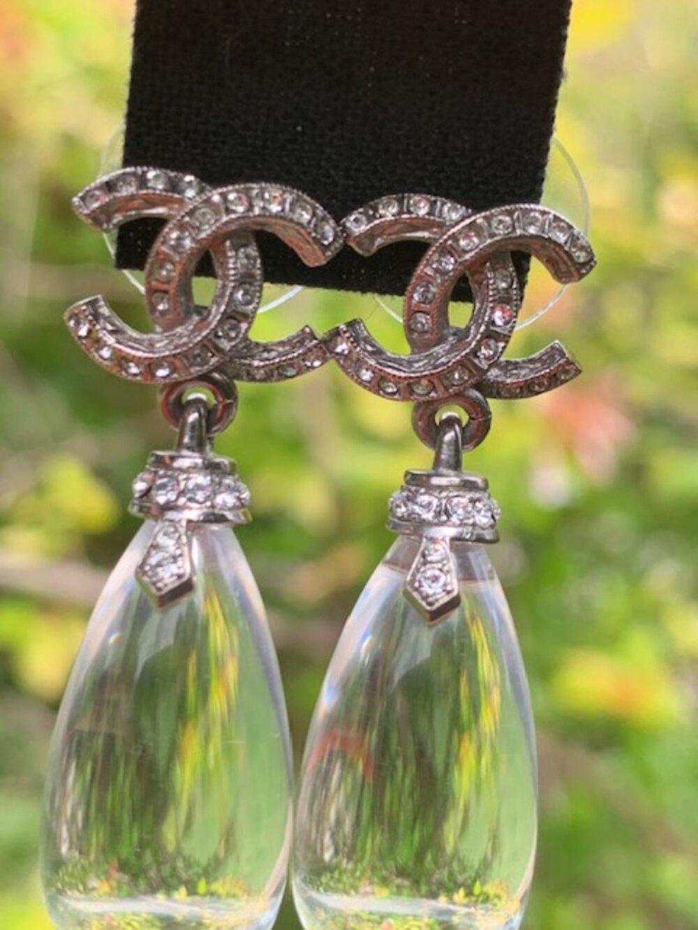 Chanel RARE Resin Drop Earrings - Picture 10 of 11